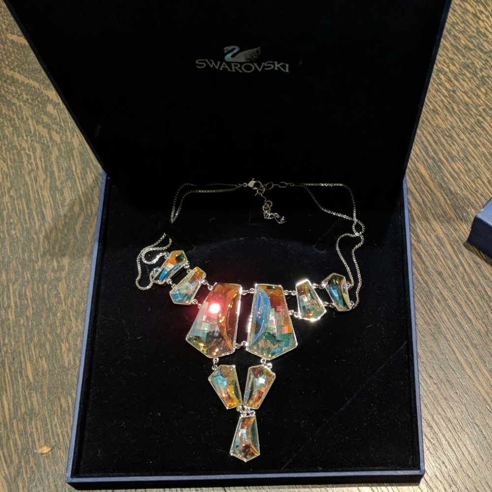 Beautiful Very Large Swarovski Necklace** broke